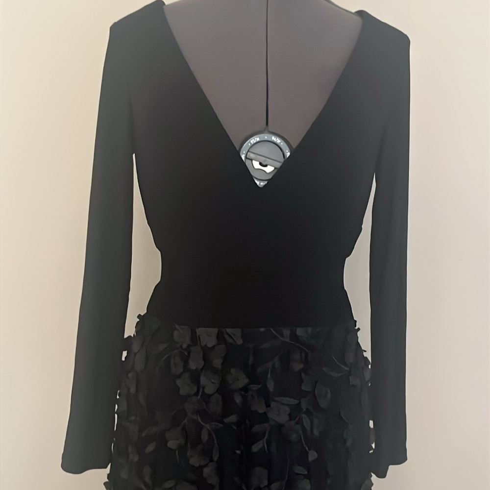 Xscape Black Long Sleeve V-Neck Evening Gown - Picture 2 of 12